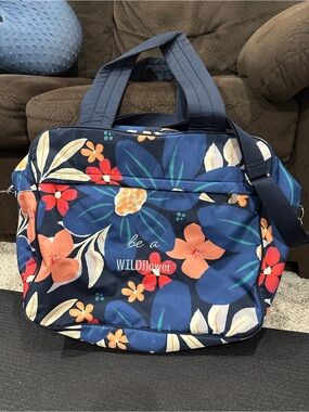 Thirty one gifts voyager tote